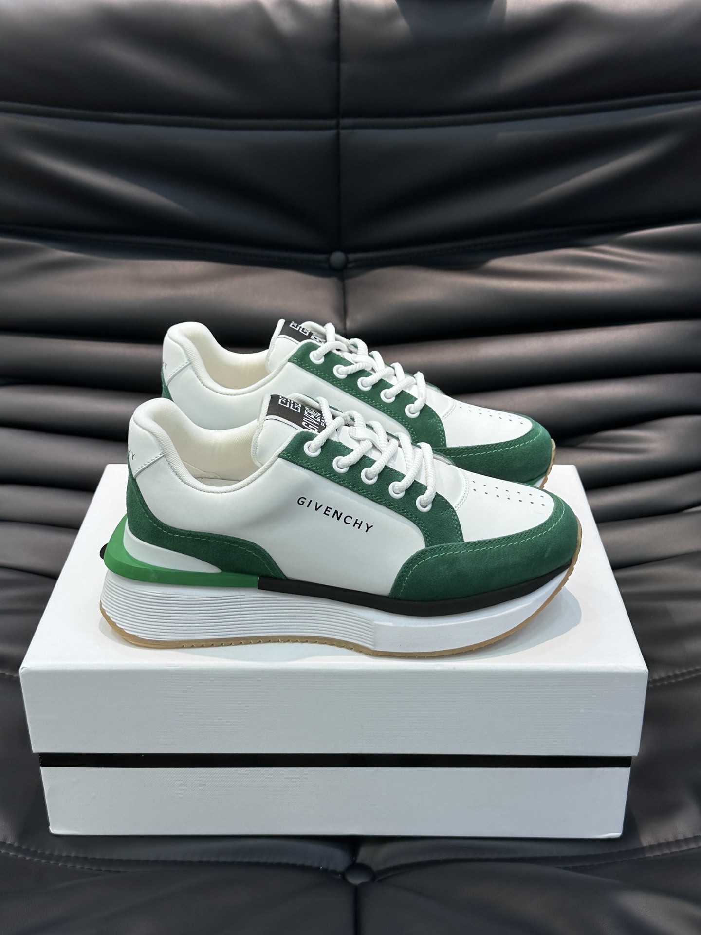 Givenchy sz38-45 h0609